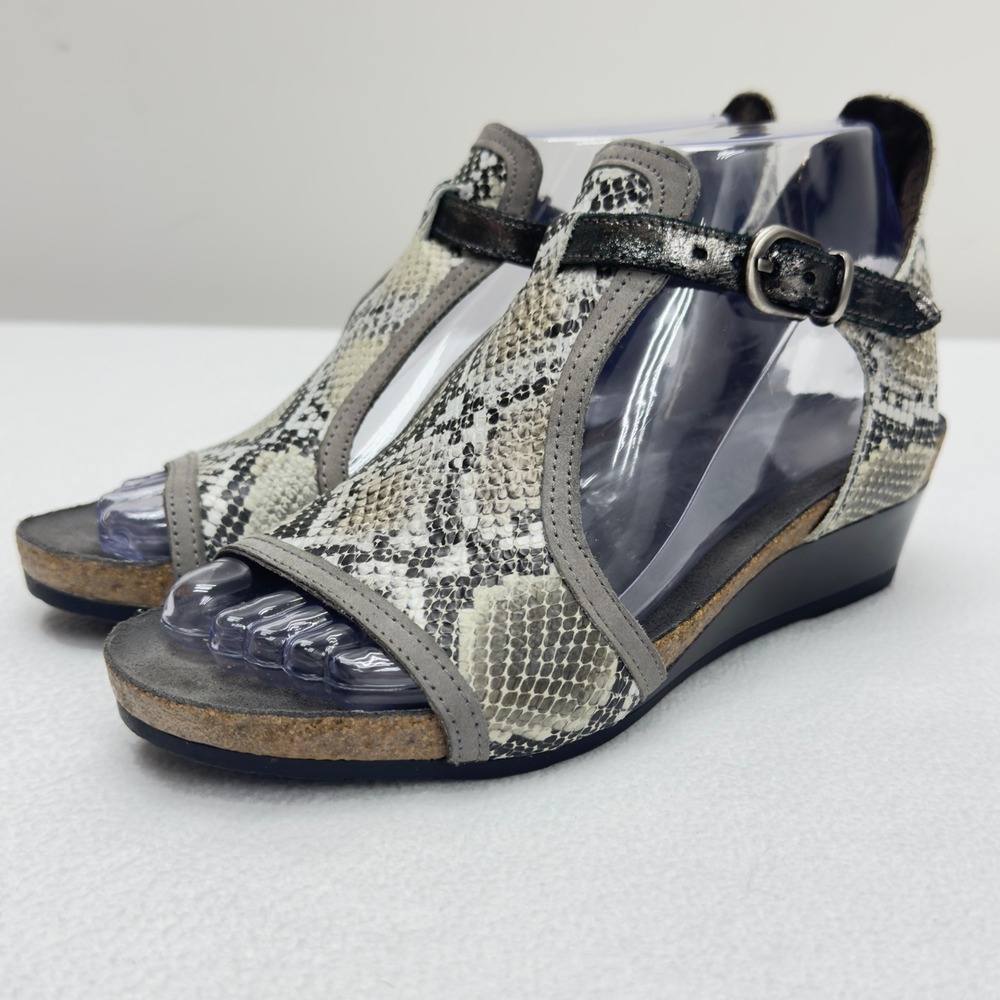 Naot Fiona Snakeskin Wedge Sandals Adjustable Buckle Cork Footbed Size 36/5.5 - Picture 2 of 9